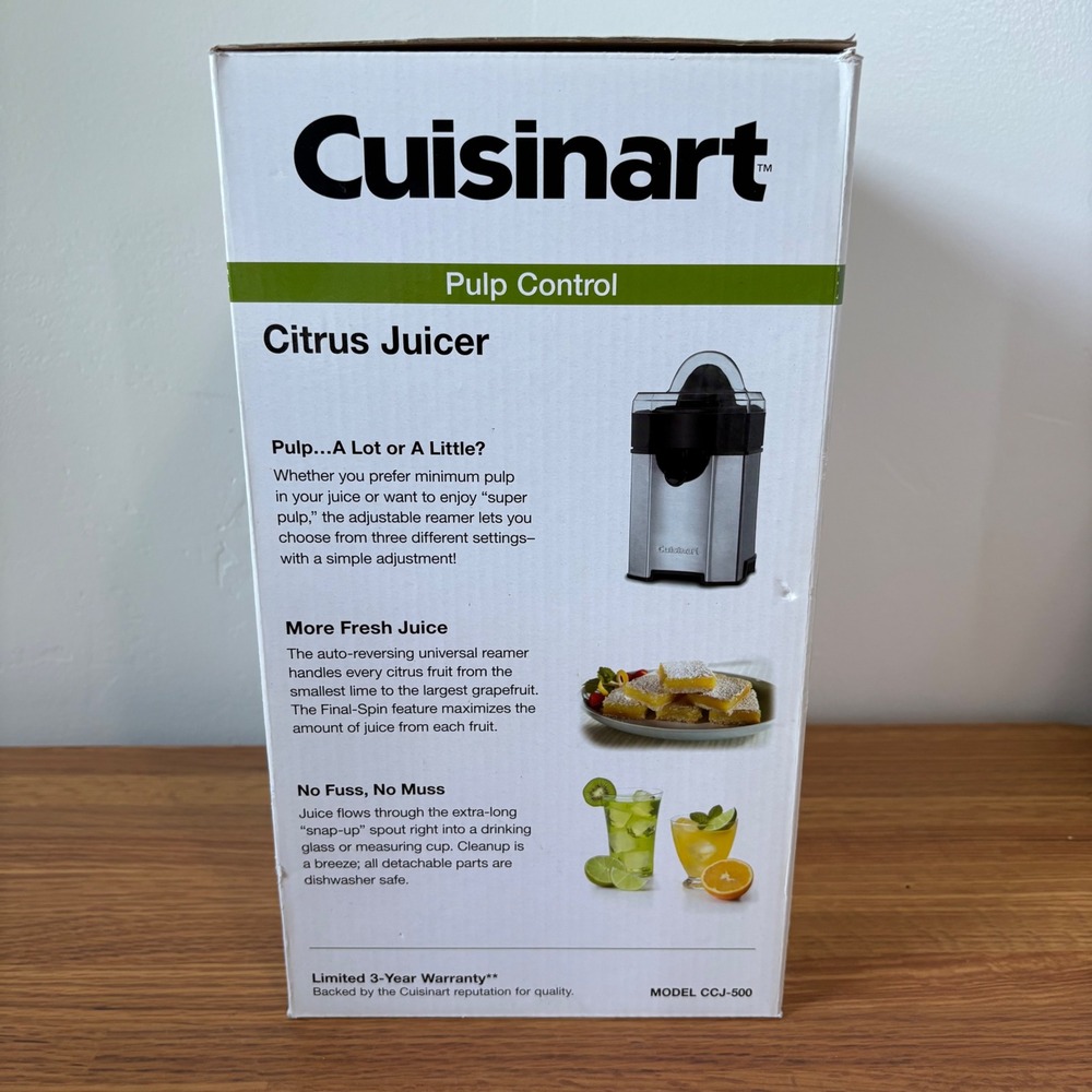 Cuisinart Citrus Juicer CCJ-500 Pulp Control Brushed Stainless New - Picture 2 of 5